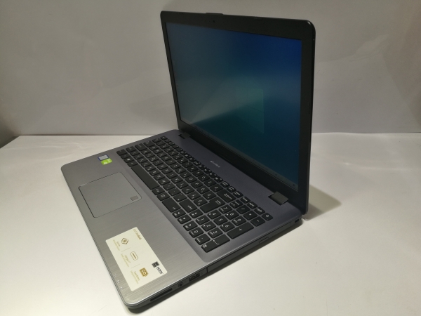 Asus VivoBook X542UN Magyar