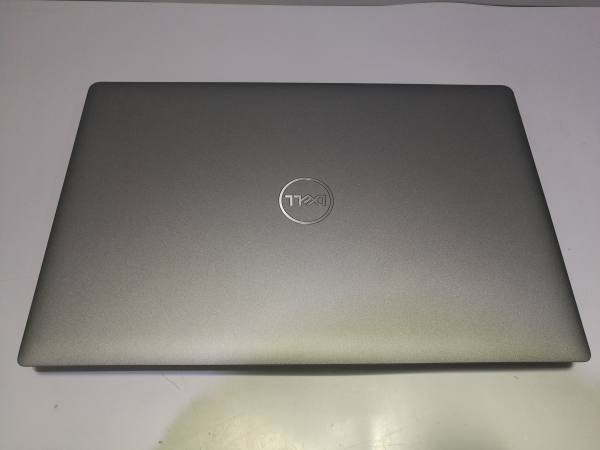 Dell Precision 3561