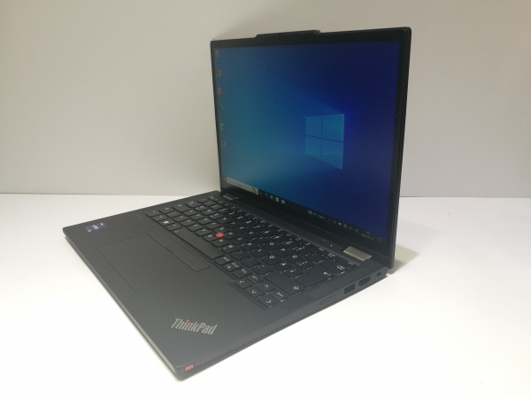 Új állapotú Lenovo Thinkpad X13 Yoga G4 2-in-1 (2023)