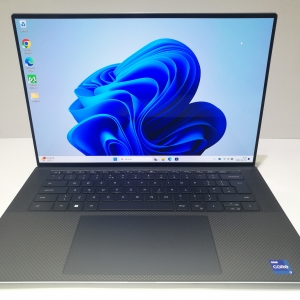 Új állapotú Dell XPS 15 9520 OLED