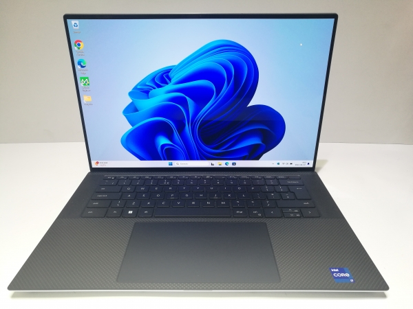 Új állapotú Dell XPS 15 9520 OLED