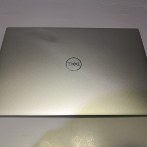 Új állapotú Dell XPS 15 9520 