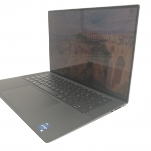 Új állapotú Dell Precision 5570