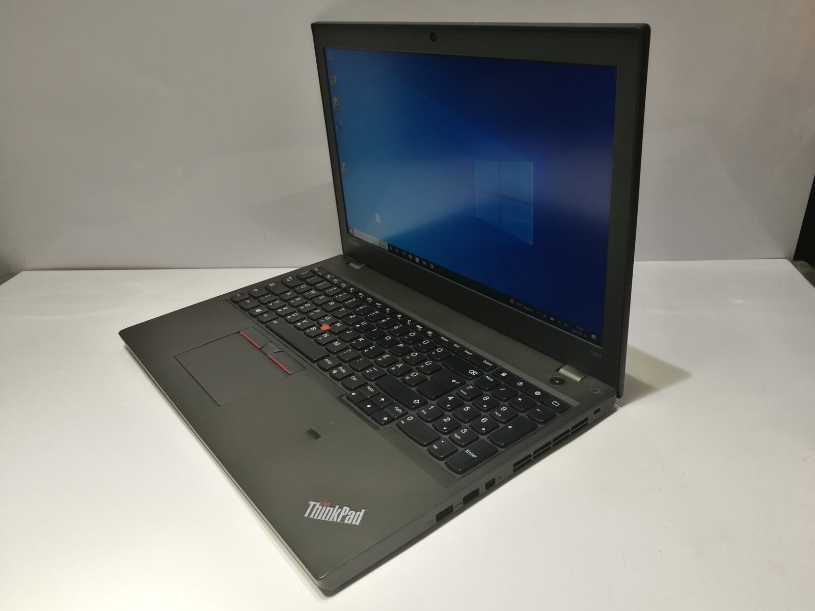Lenovo ThinkPad T560 Magyar 27% ÁFA Lenovo ThinkPad T560 Magyar 27% ÁFA