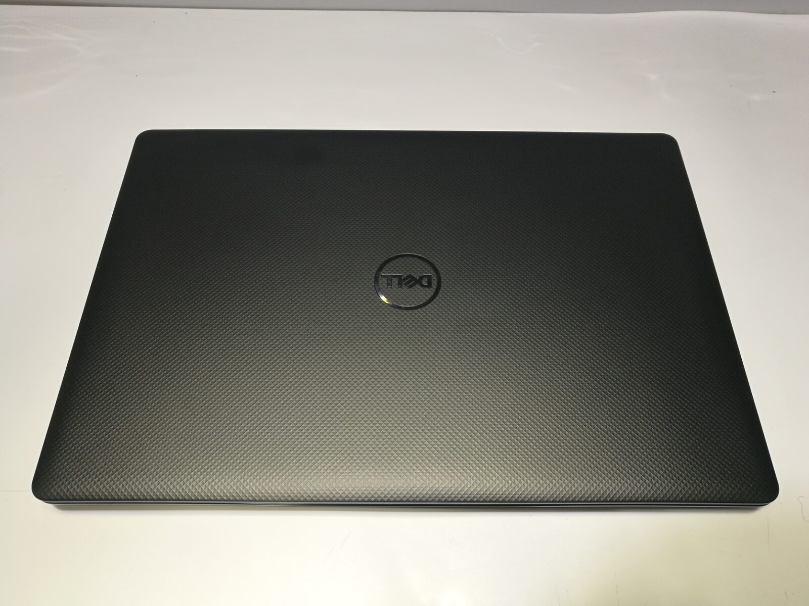 Dell Vostro 3580、16GB、256GB NVME、500GB Dell Vostro 3580、16GB、256GB NVME、500GB Dell Vostro 15 3580