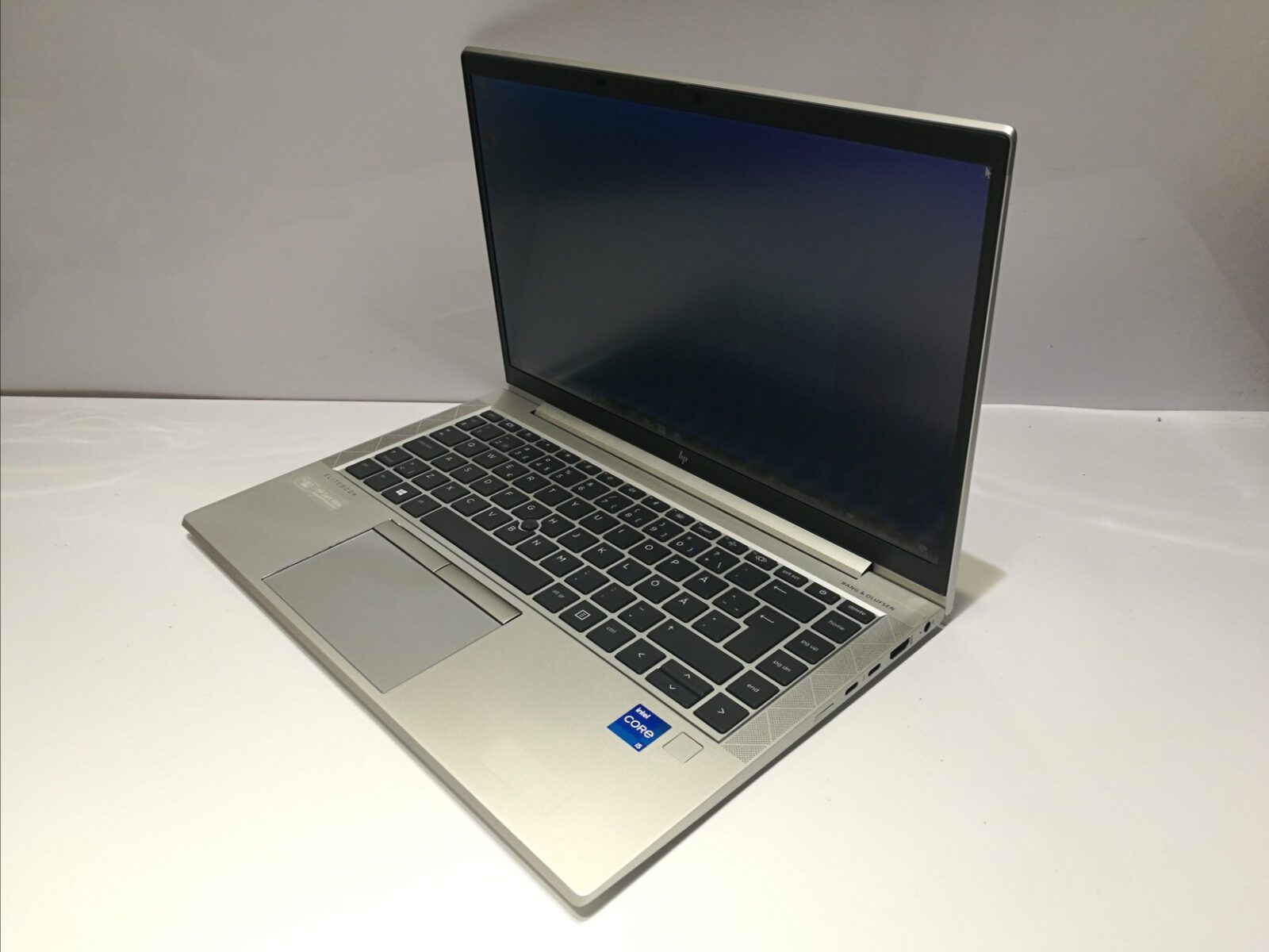 HP Elitebook 840 G8 (2021) HP Elitebook 840 G8 (2021)