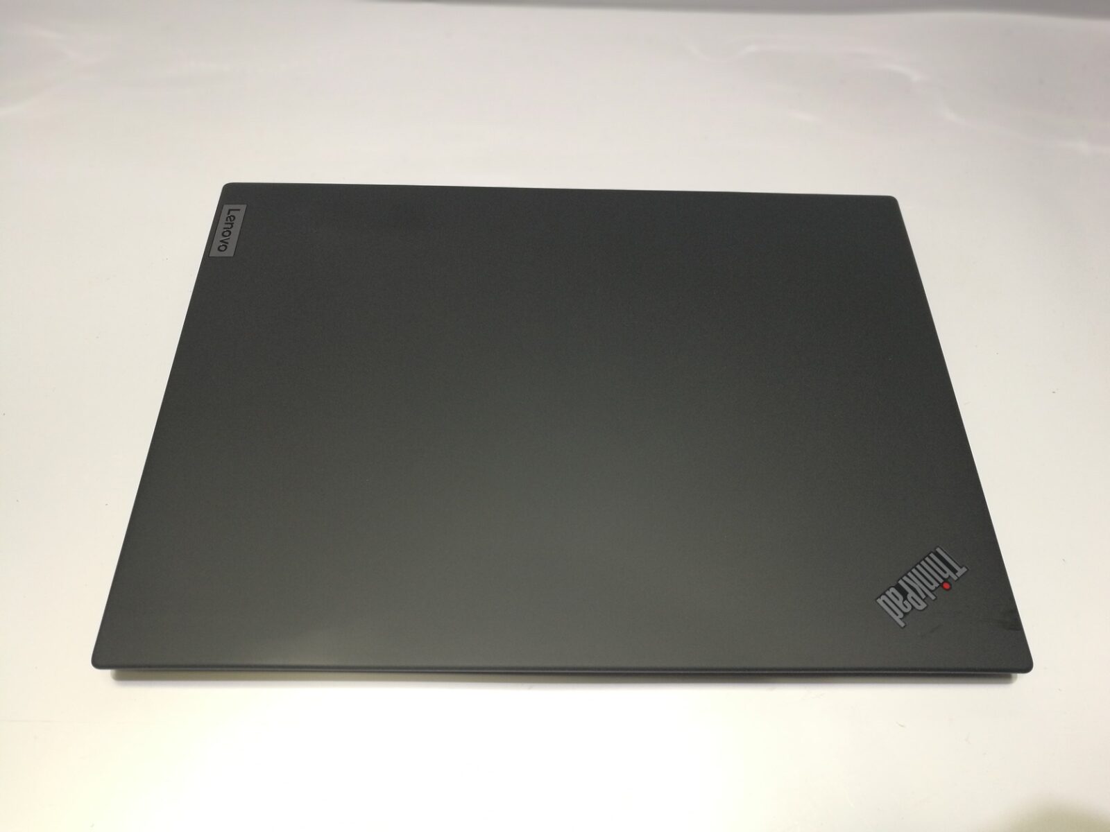 Lenovo Thinkpad T14s Gen3 (2022) Lenovo Thinkpad T14s Gen3 (2022)