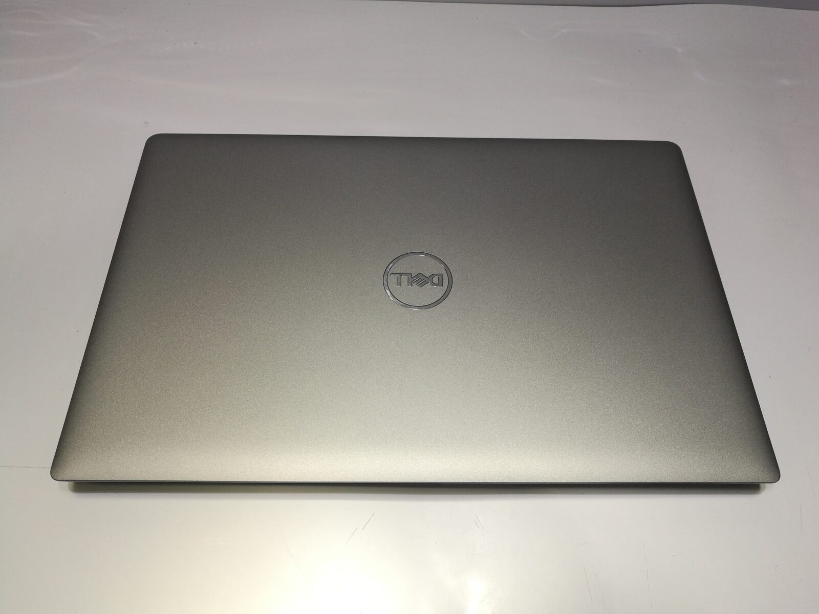 Új állapotú Dell Precision 3571 (2022) Új állapotú Dell Precision 3571 (2022)