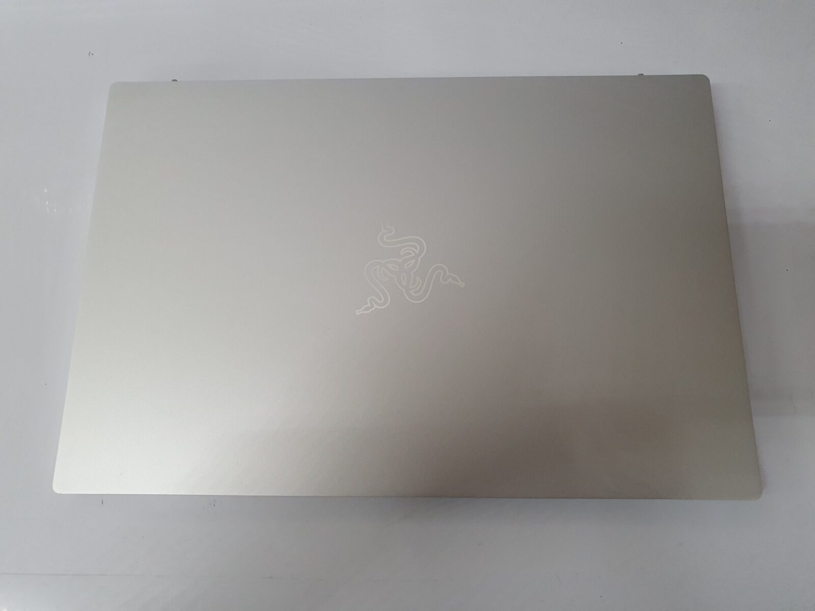 Razer Book 13 (RZ09-0357) Razer Book 13 (RZ09-0357)