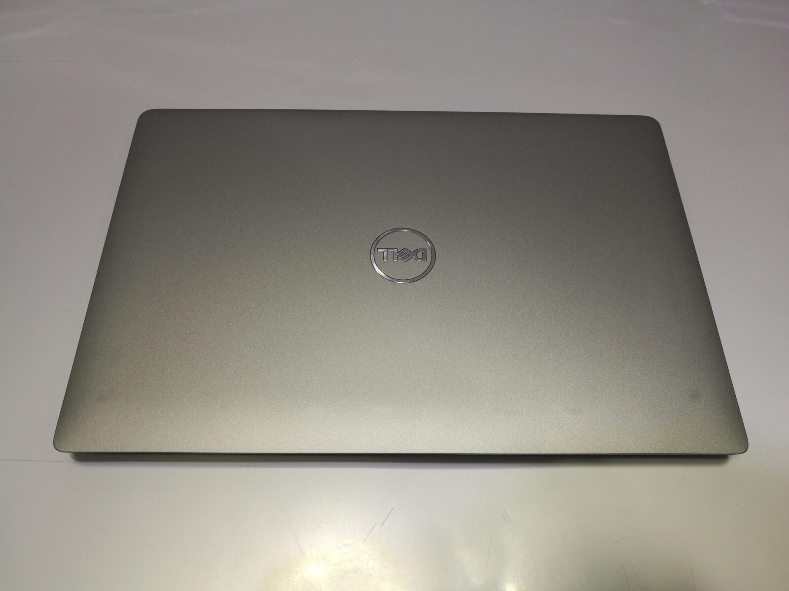 Dell Latitude 5430 (2022) Dell Latitude 5430 (2022)