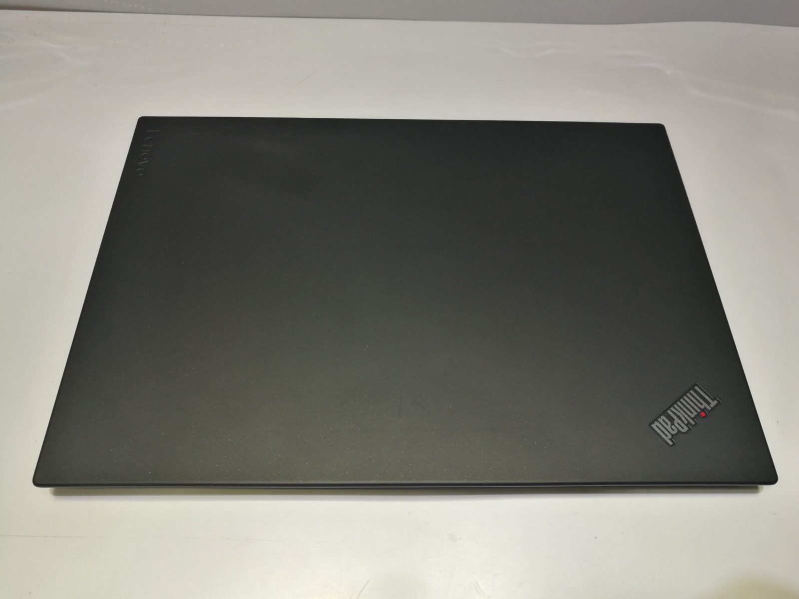 Lenovo ThinkPad T570 Magyar Lenovo ThinkPad T570 Magyar