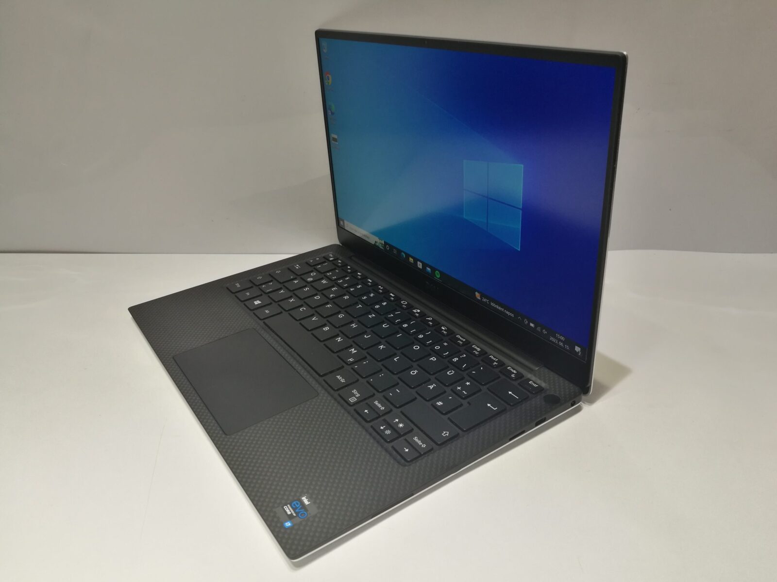 Új állapotú Dell XPS 13 9305 Új állapotú Dell XPS 13 9305