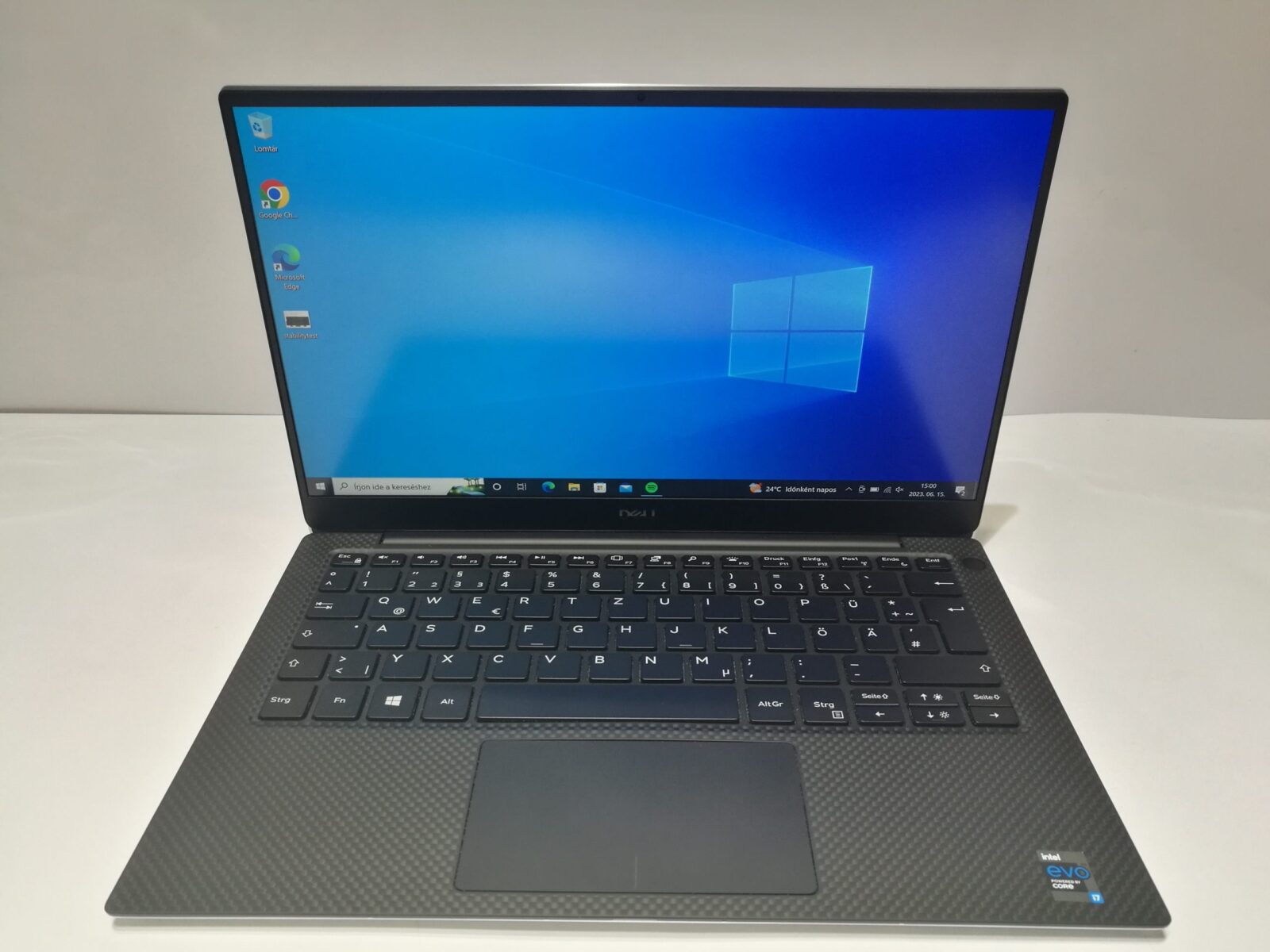 Új állapotú Dell XPS 13 9305 Új állapotú Dell XPS 13 9305