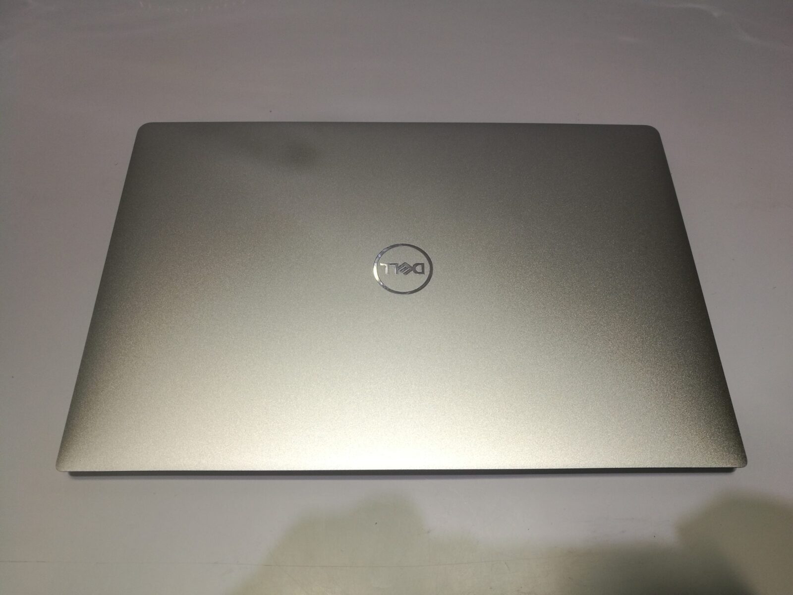 Új állapotú Dell XPS 13 9305 Új állapotú Dell XPS 13 9305
