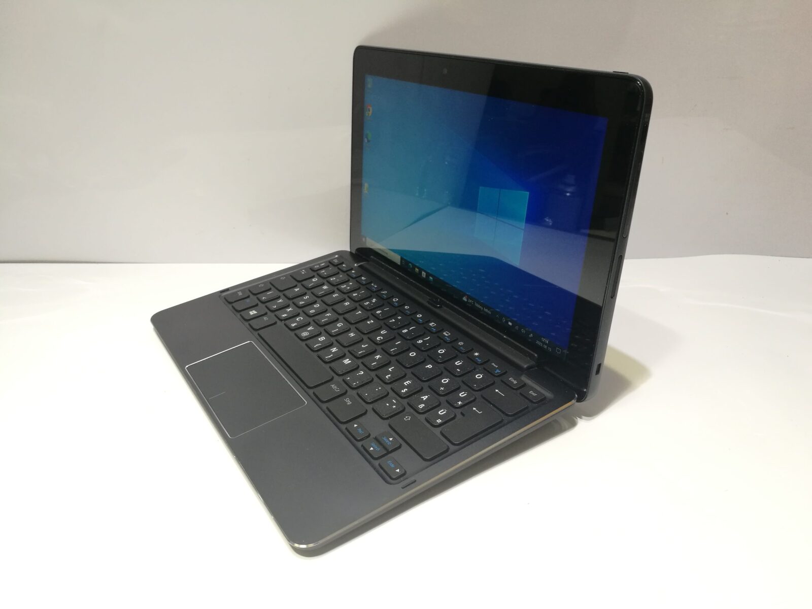 Dell Latitude 5179 m5-6Y57 tablet 27% ÁFA Dell Latitude 5179 m5-6Y57 tablet 27% ÁFA