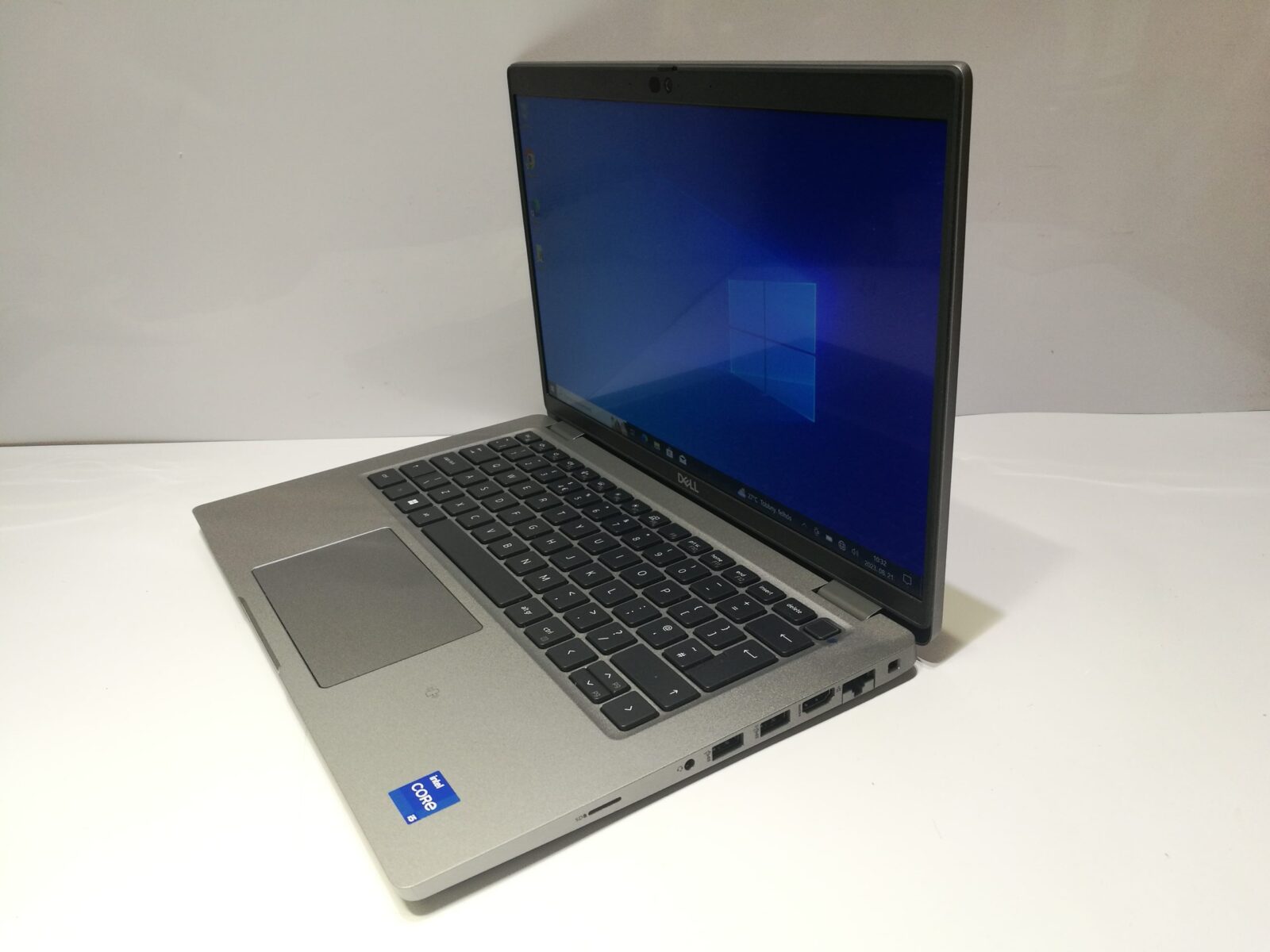 Új állapotú Dell Latitude 5430 (2022) Új állapotú Dell Latitude 5430 (2022)