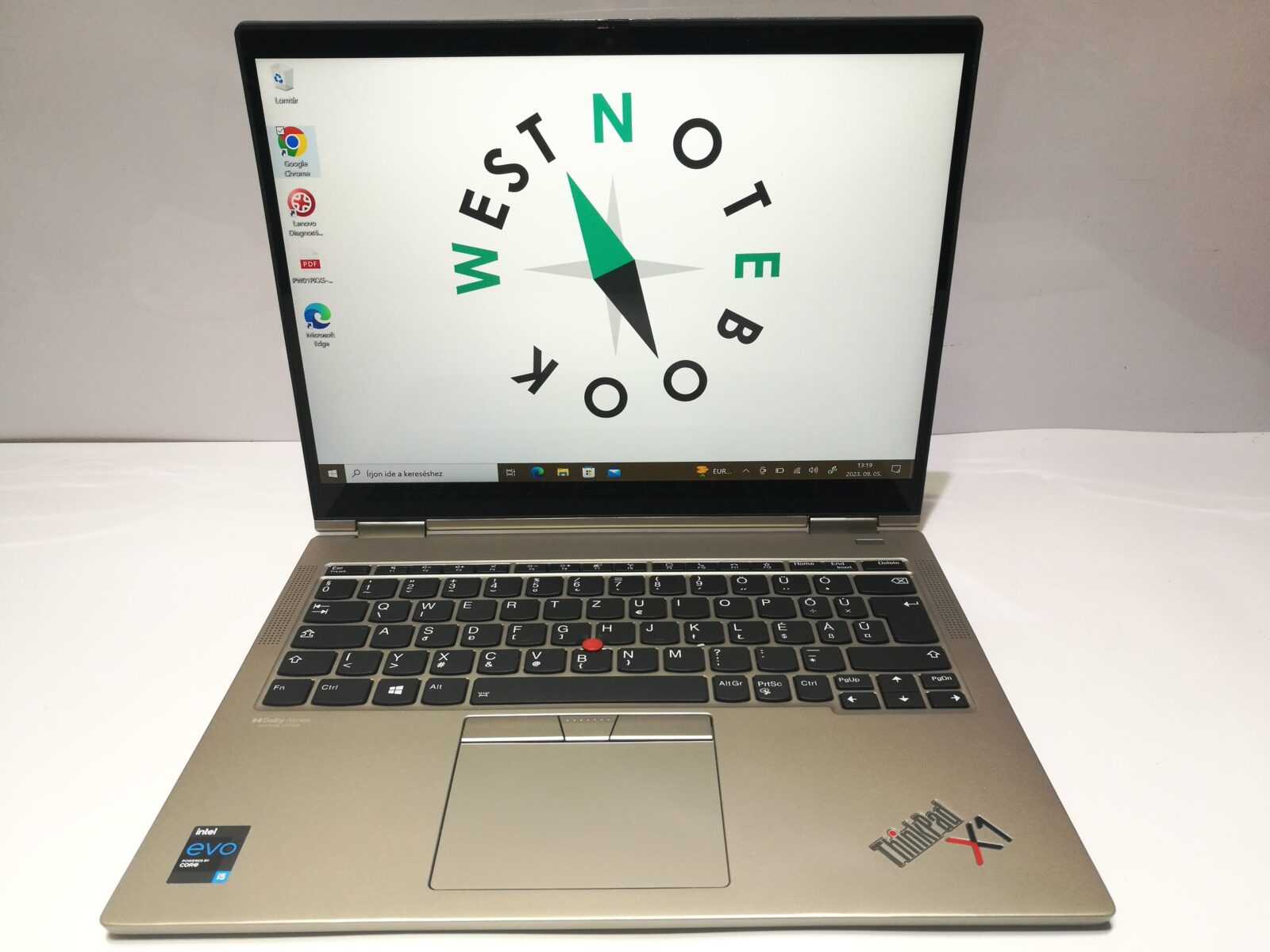 Új állapotú Lenovo Thinkpad X1 Titanium Yoga Magyar (1.15Kg) Új állapotú Lenovo Thinkpad X1 Titanium Yoga Magyar (1.15Kg)