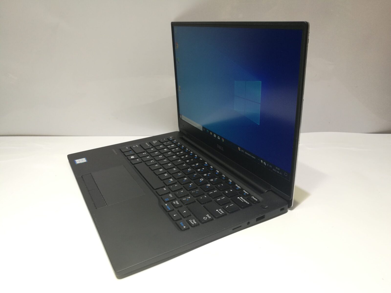 Dell Latitude 7370 27% ÁFA Dell Latitude 7370 27% ÁFA