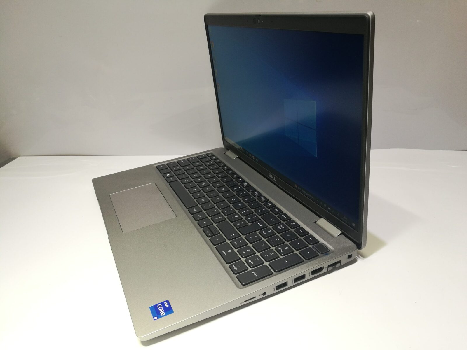 Dell Latitude 5520 Dell Latitude 5520