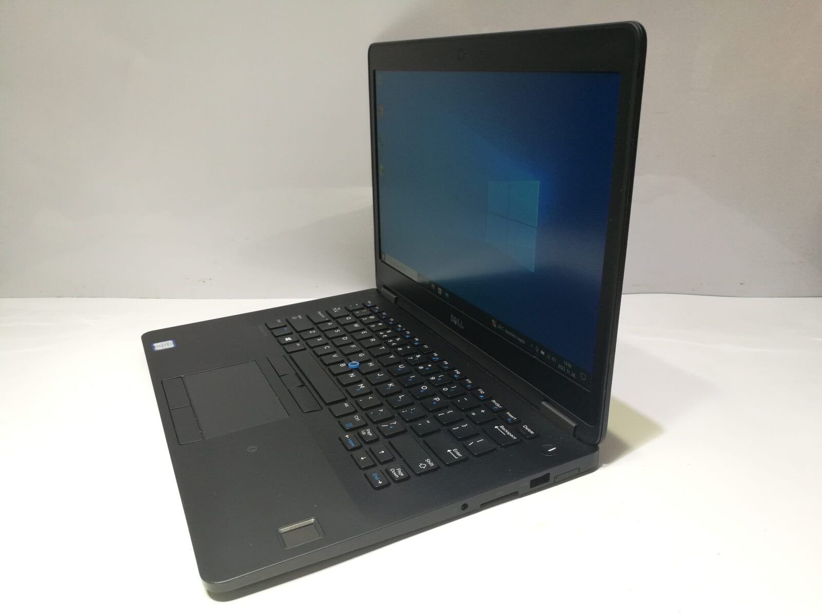 Dell Latitude E7470 27% ÁFA Dell Latitude E7470 27% ÁFA