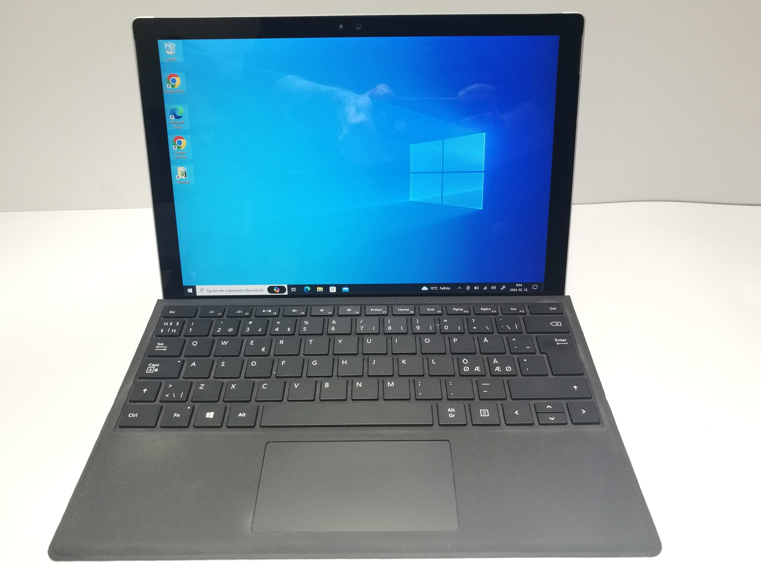 Microsoft Surface Pro 4 2-in-1 tablet Microsoft Surface Pro 4 2-in-1 tablet