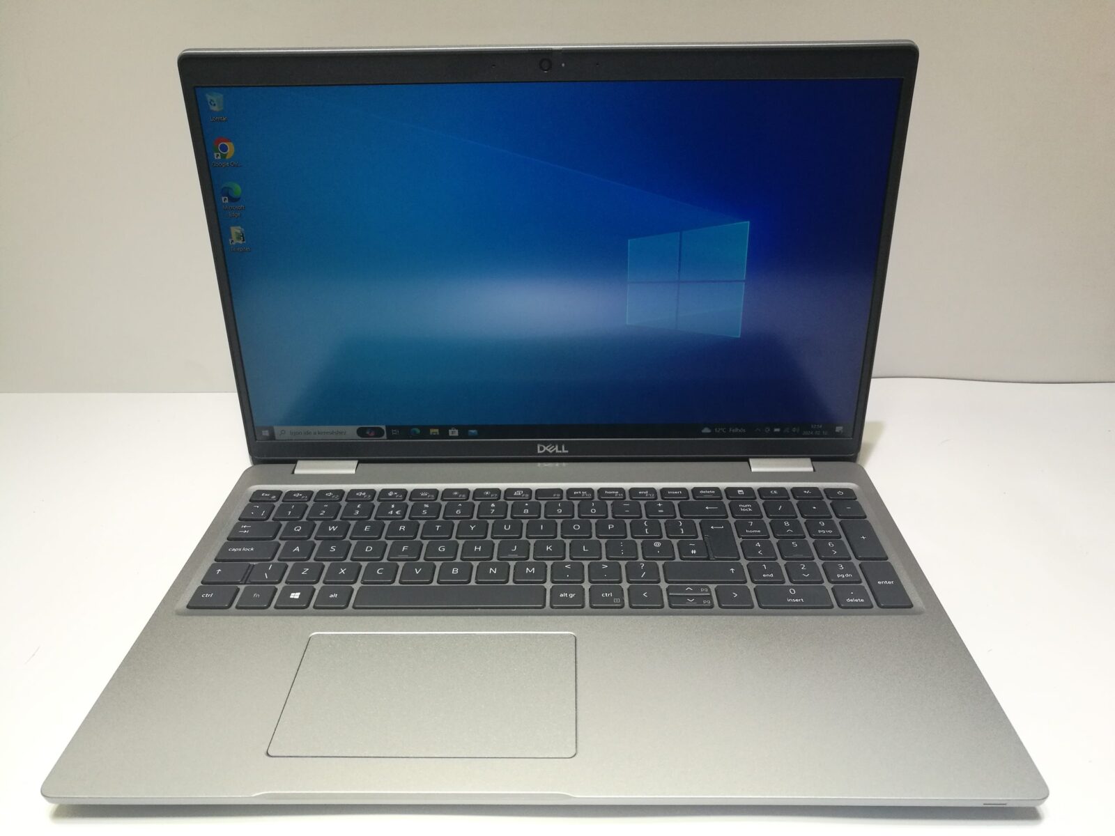 Új állapotú Dell Precision 3560 Új állapotú Dell Precision 3560