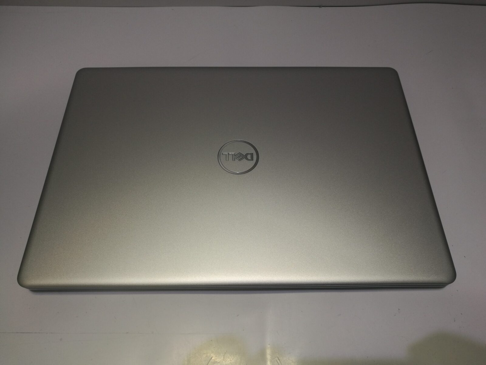 Dell Inspiron 15 5593 Dell Inspiron 15 5593