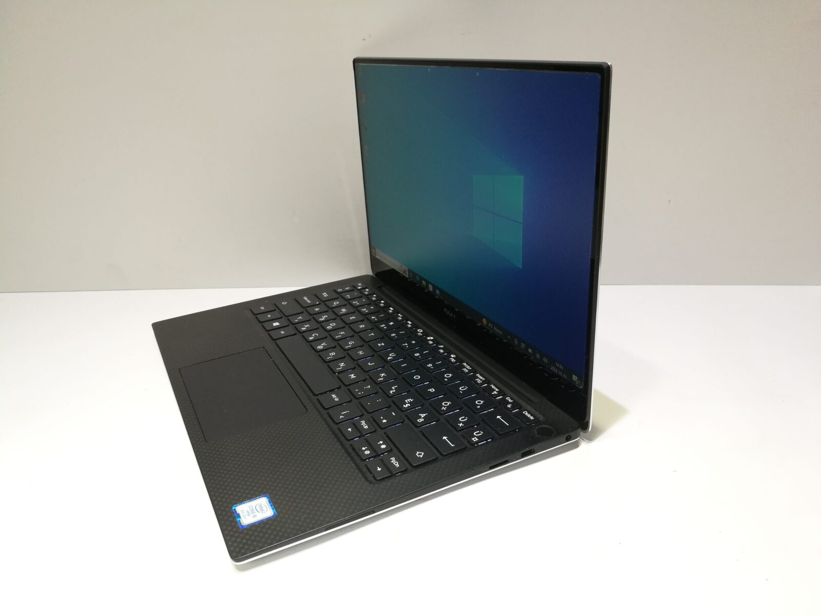 Dell XPS 13 9370 Magyarított Dell XPS 13 9370 Magyarított