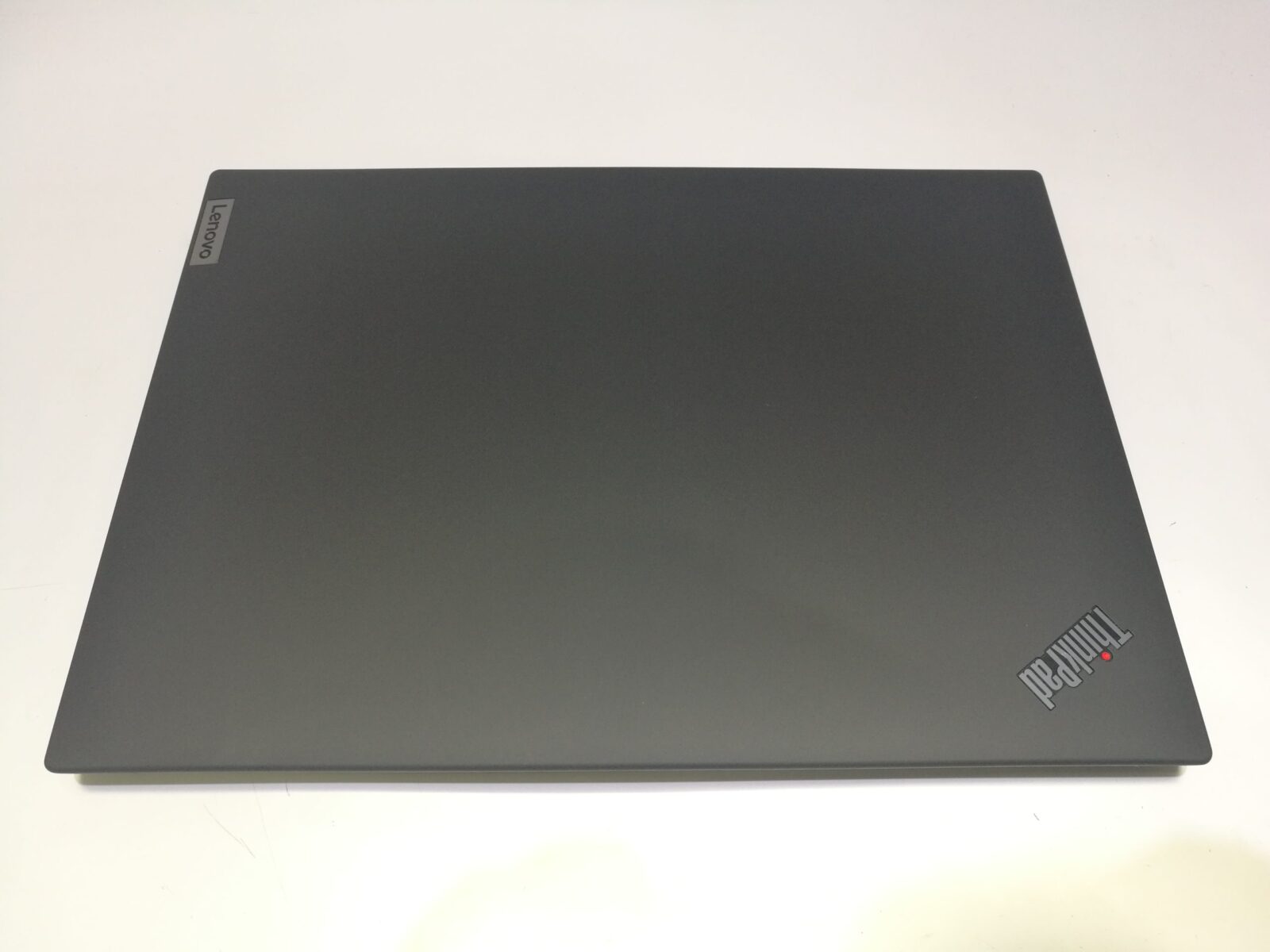 Lenovo ThinkPad T16 Gen2 Lenovo ThinkPad T16 Gen2