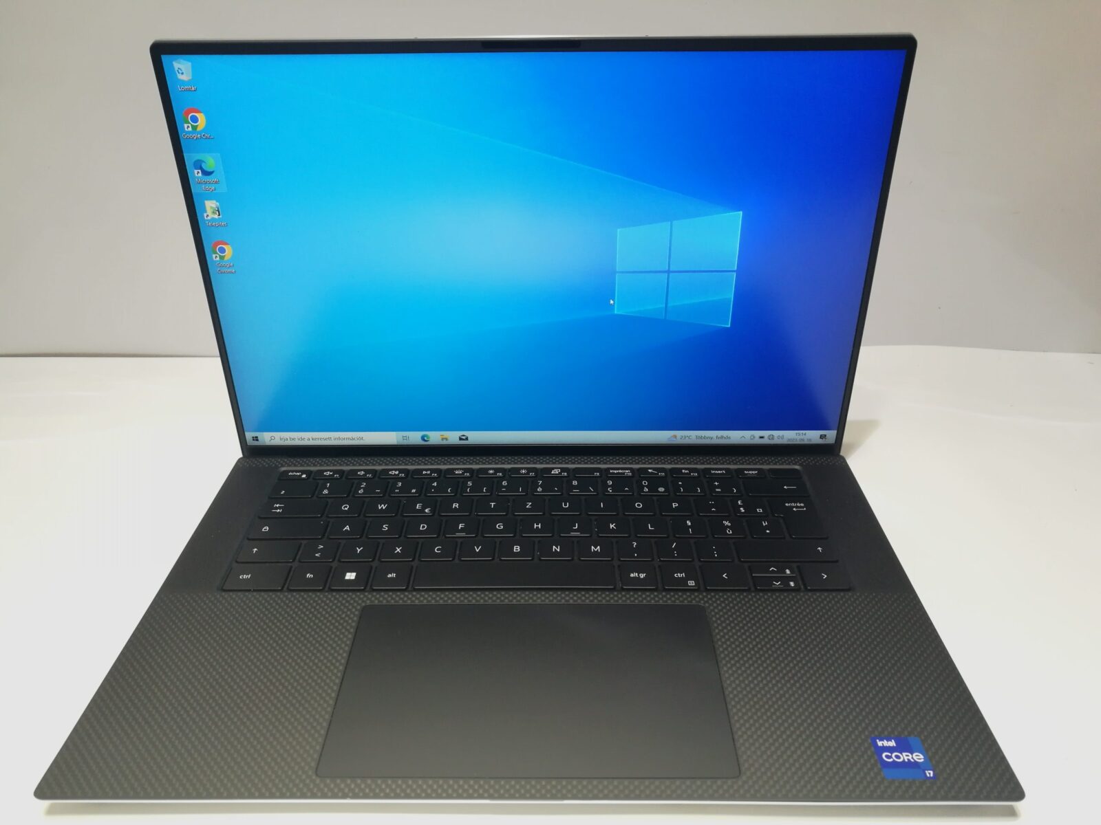 Új állapotú Dell XPS 15 9520 Új állapotú Dell XPS 15 9520